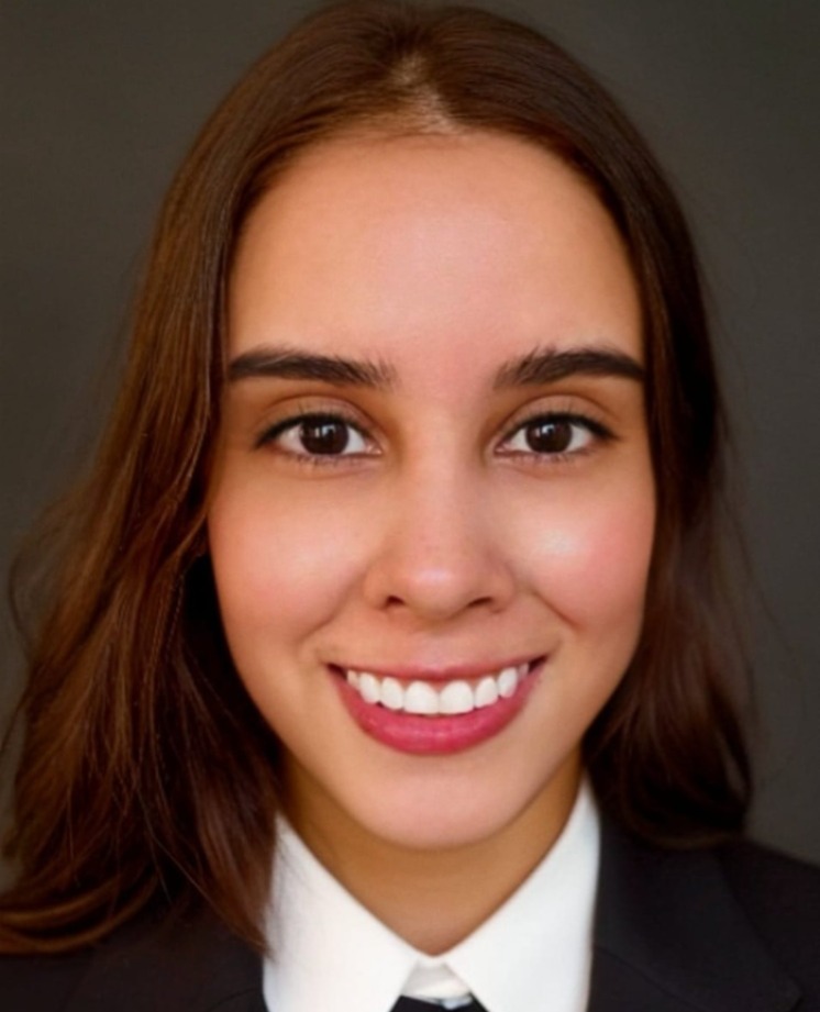 Maria Paula, especialista en desarrollo web y copywriting